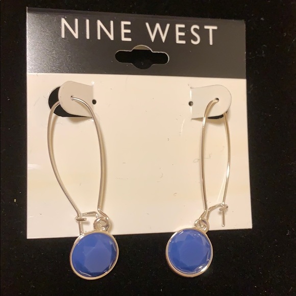 Earrings - Picture 1 of 2